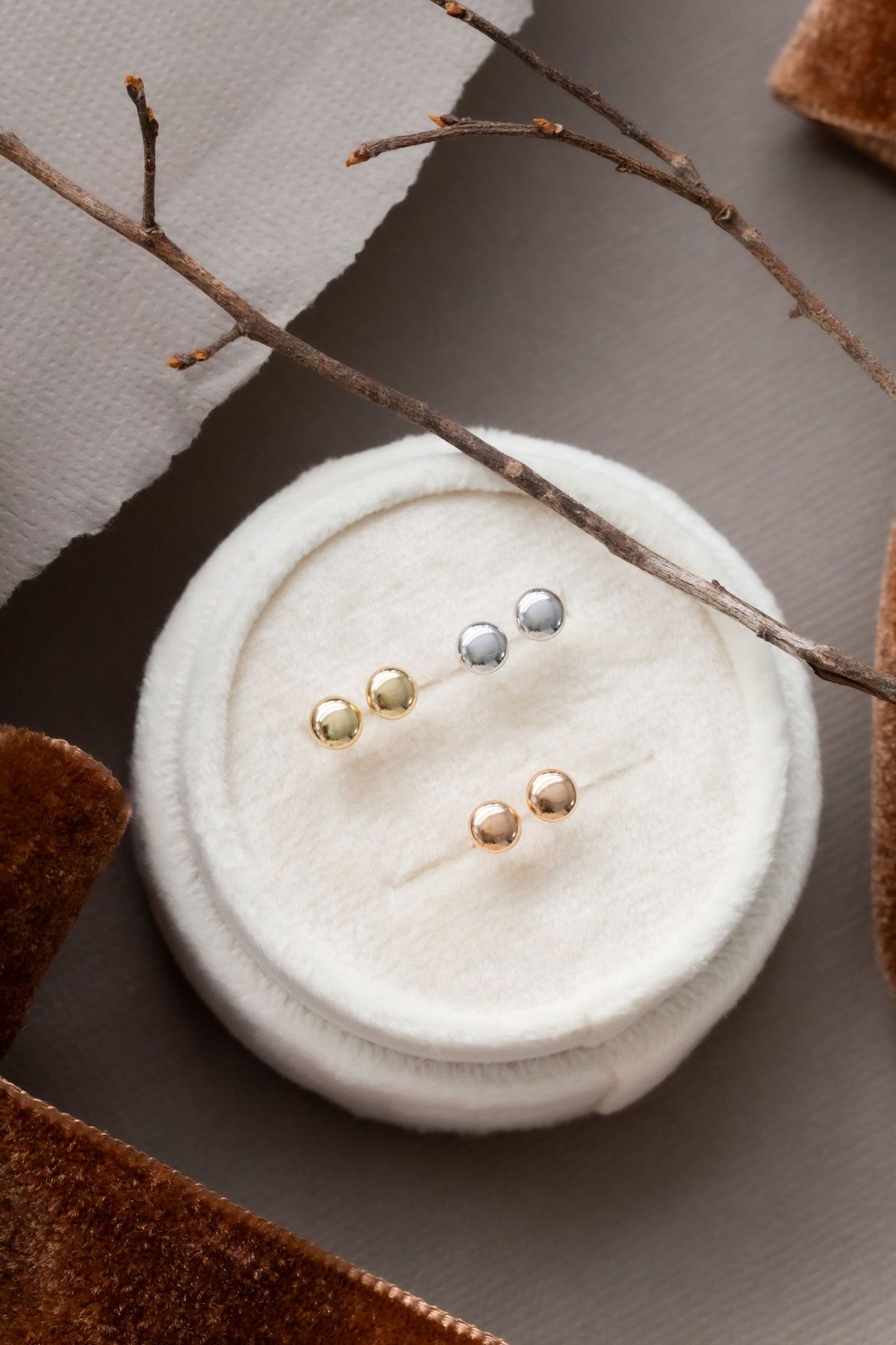 Dome studs