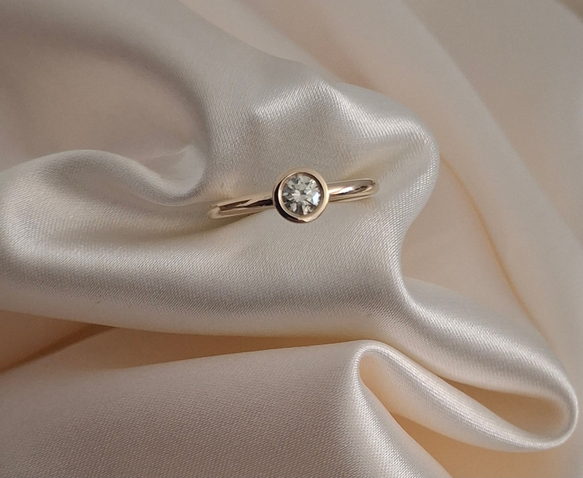 Moissanite Bezel setting ring