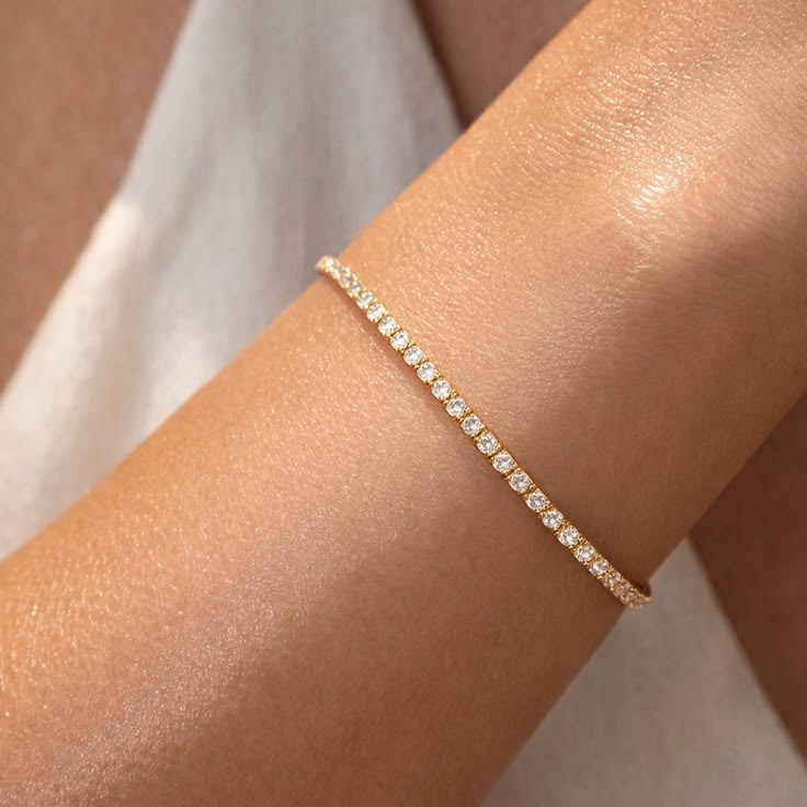 18crt Yellow gold tennis bracelet