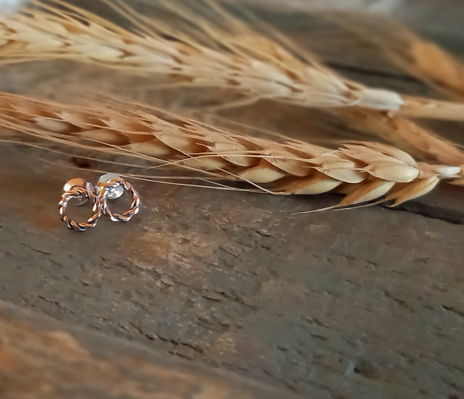 Open twisted rose gold circle studs