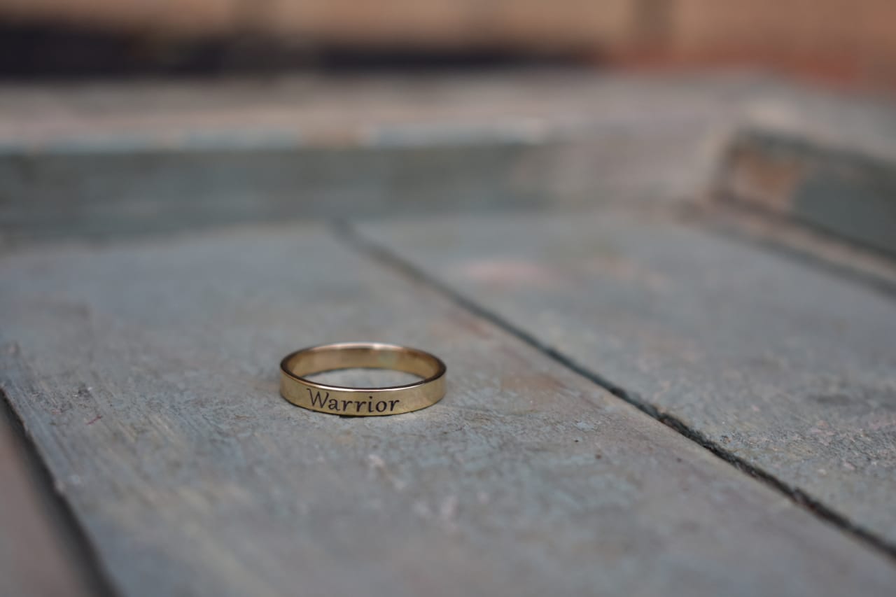 Engraved band