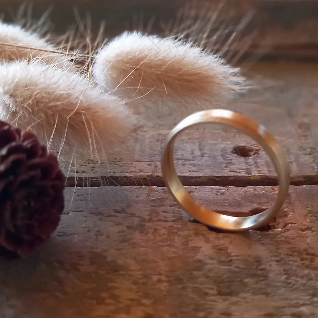 Men's yellow gold ring brushed finish