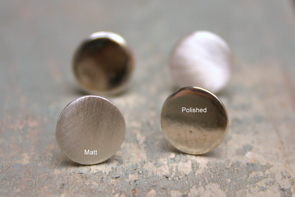 Sterling silver disc studs available in a 12mm or 16mm disc with a polished or matt finish.  Please note all pieces are made on order by Erfdeel Juwele. Allow up to a week for manufacture.