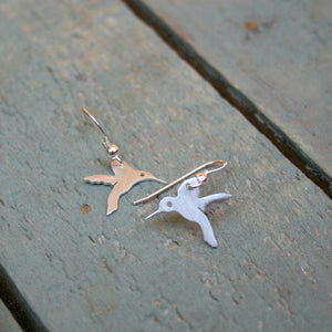 Sterling silver hummingbirds 20mm in size.  Please note all pieces are handmade on order by Erfdeel Juwele. Allow up to two weeks for manufacture.