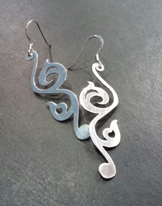 Swirly hooks